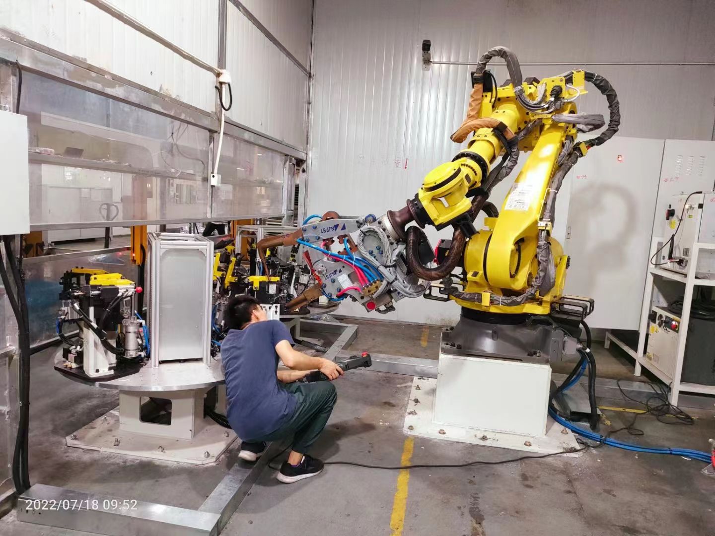 机器人点焊弧焊工作站